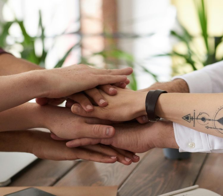 Gezocht: Helpende Handen!